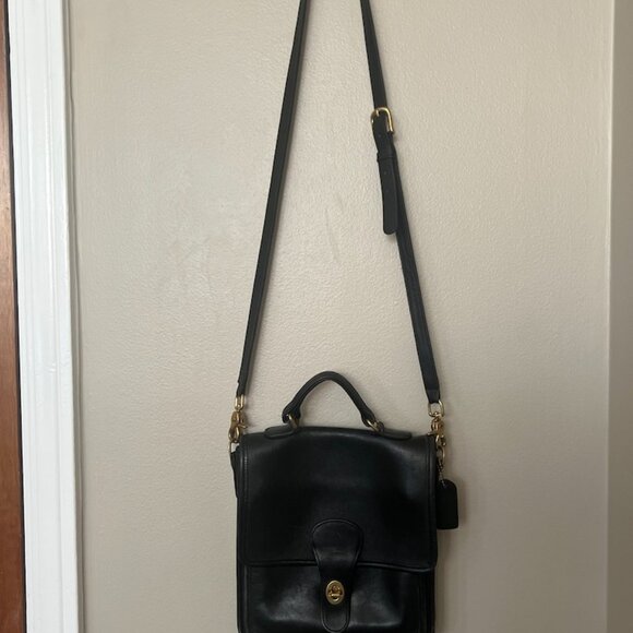 Coach  Crossbody Satchel Purse with turnlock - Picture 2 of 9